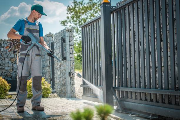 Best Deck and Patio Pressure Washing in Gman, IL